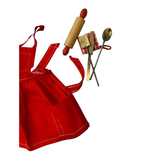 VINTAGE BARBIE Doll Fashion WHATS COOKIN Red APRON Utensils 1964 - Picture 3 of 3